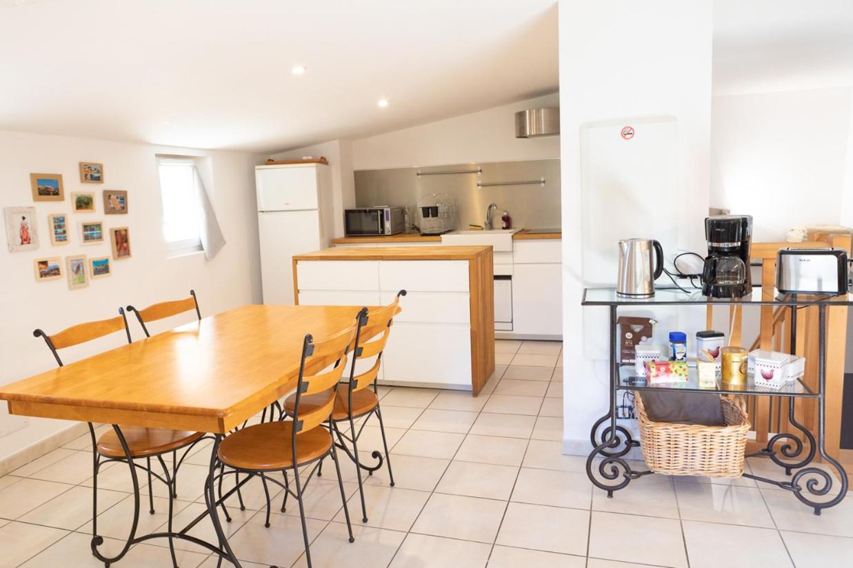 איל-סור-לה-סורג Appartement Spacieux Rochereau מראה חיצוני תמונה