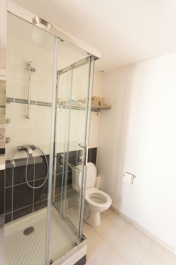 איל-סור-לה-סורג Appartement Spacieux Rochereau מראה חיצוני תמונה