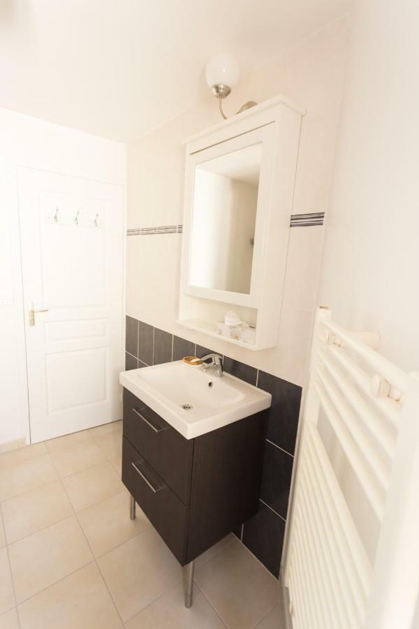 איל-סור-לה-סורג Appartement Spacieux Rochereau מראה חיצוני תמונה